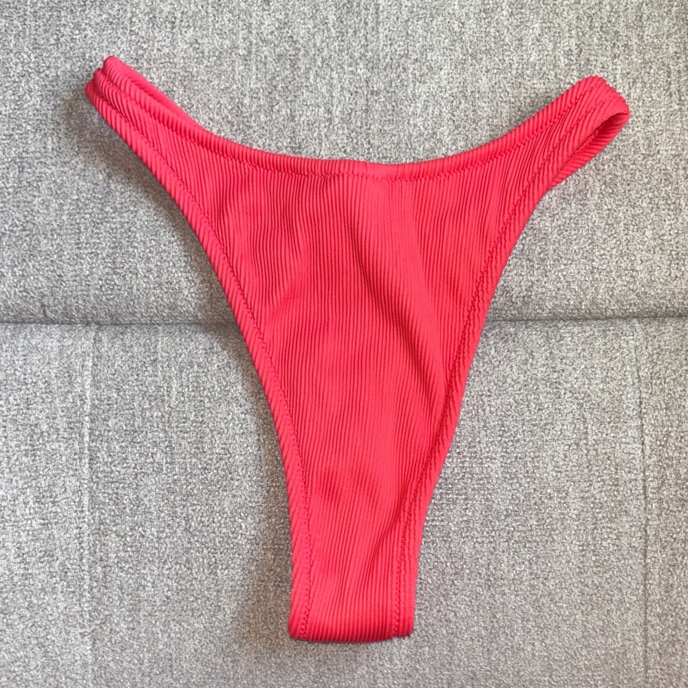 Kulani Kinis Ribbed Bikini Bottom - In Bright Red - Picture 2 of 3
